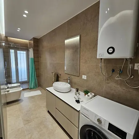 Ne Qender Apartmán *